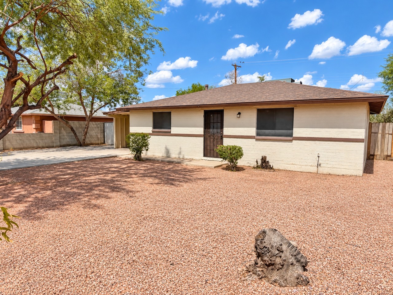 3841 N 63rd Dr - Photo 3 of 35