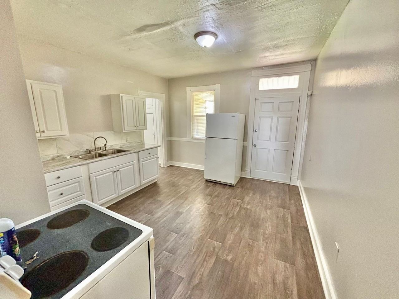 2612 Hale Ave - Photo 4 of 10