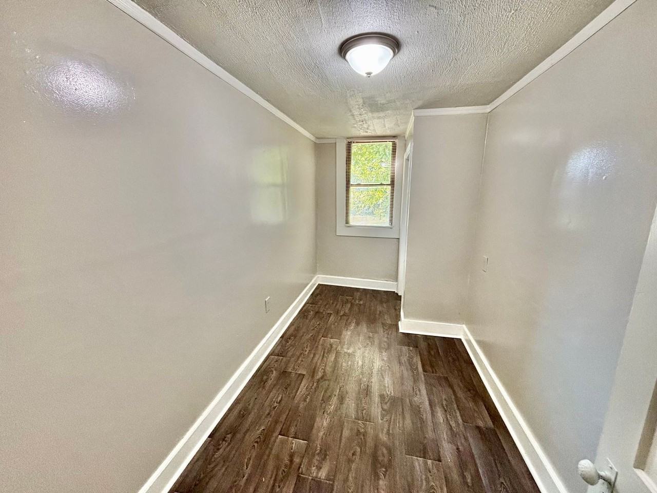 2612 Hale Ave - Photo 6 of 10