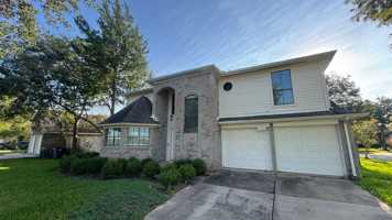 featured image of 2919 Great Lakes Ave