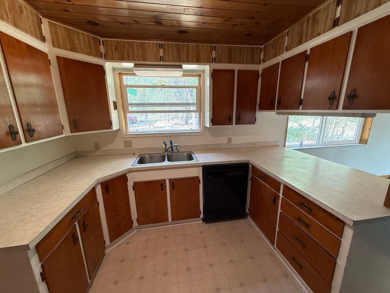 149927 Midstate Rd - Photo 7 of 34