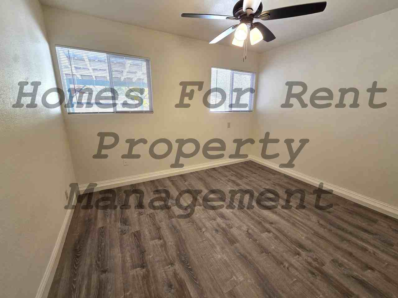 711 Sandra Ln - Photo 7 of 19
