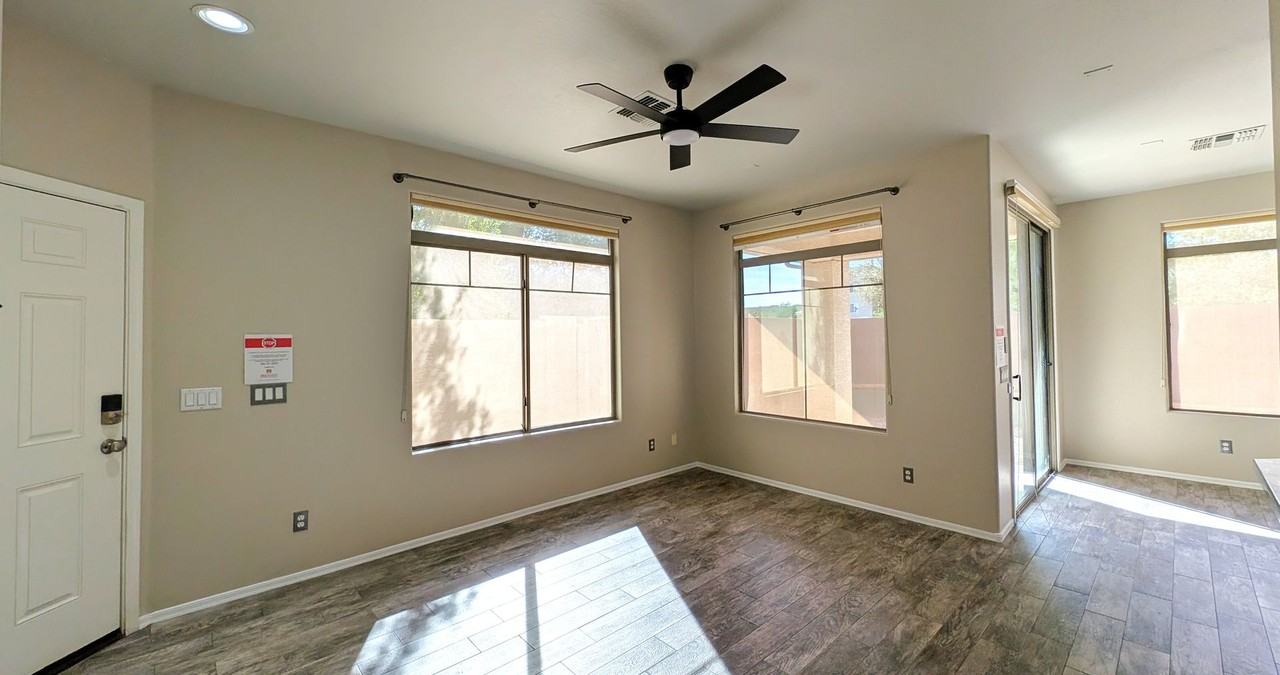 1311 E Marlin Dr - Photo 5 of 45