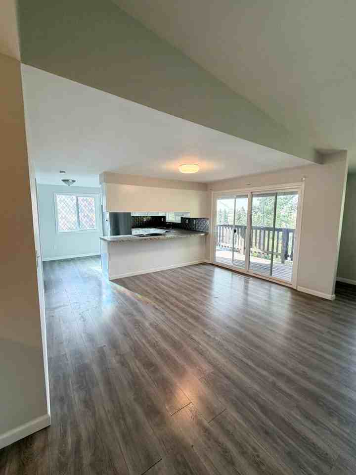 1946 N Eldorado Ave - Photo 5 of 32