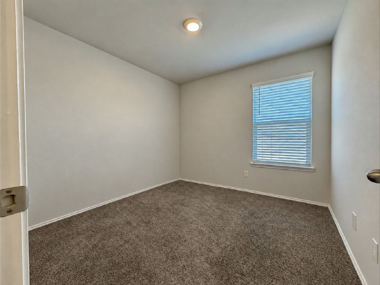 1073 Ottoman Loop - Photo 7 of 9