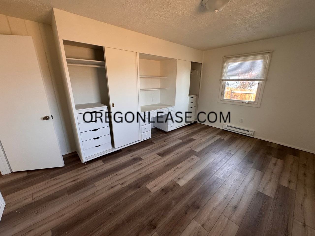 4076 North St - Photo 2 of 15