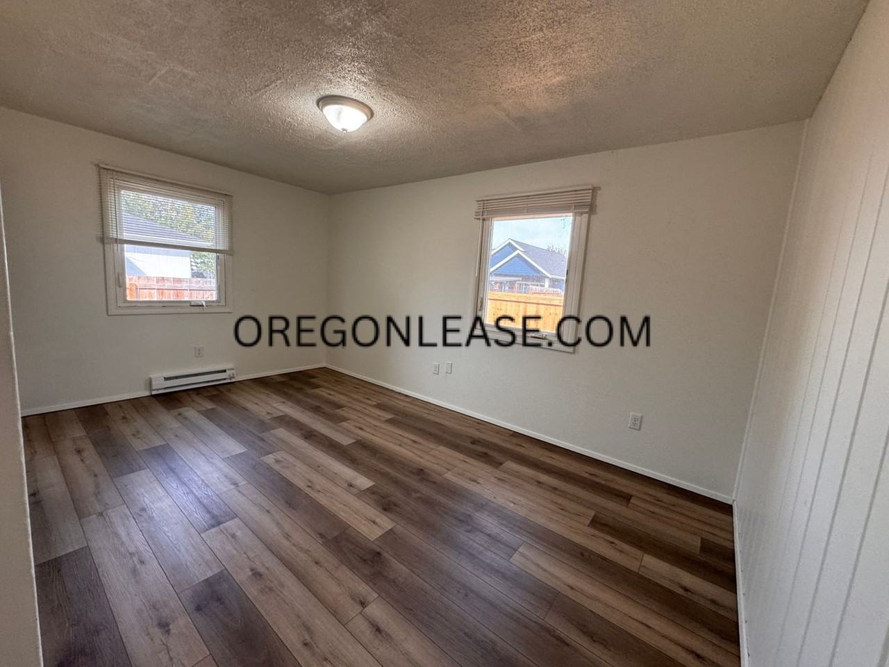 4076 North St - Photo 6 of 15