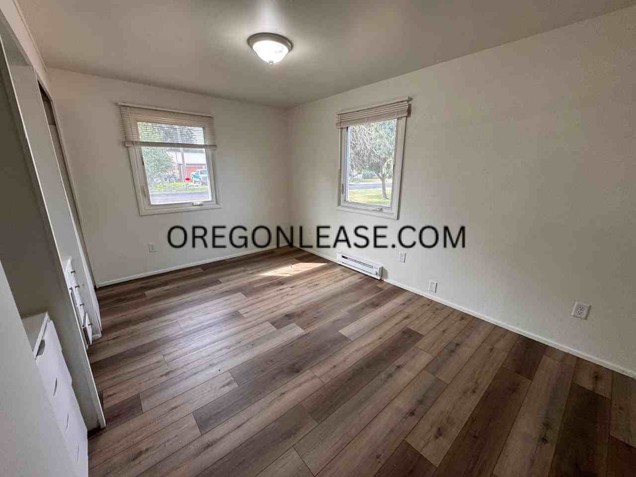 4076 North St - Photo 7 of 15
