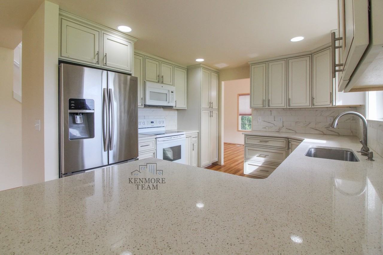 2873 Troon Ct - Photo 2 of 31