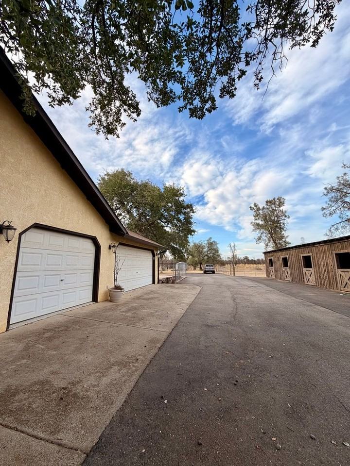 17358 Lassen Ave - Photo 2 of 23