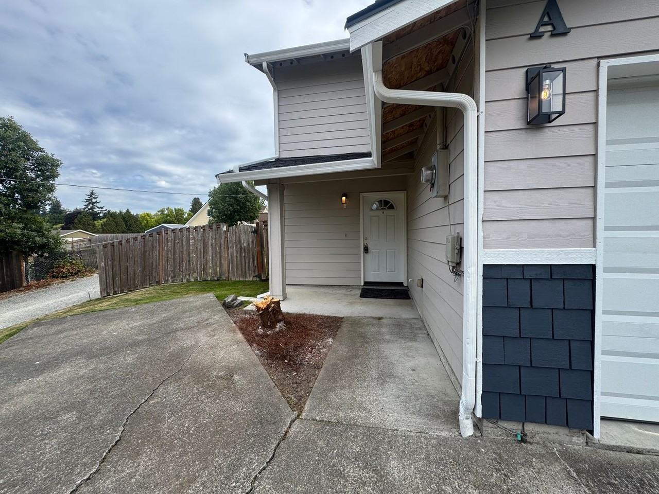 610 11th Ave - Photo 2 of 25