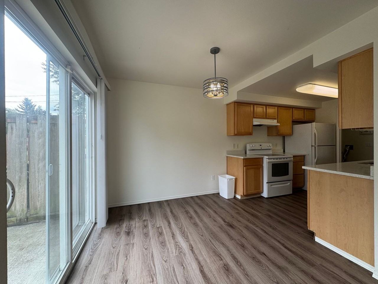 610 11th Ave - Photo 7 of 25