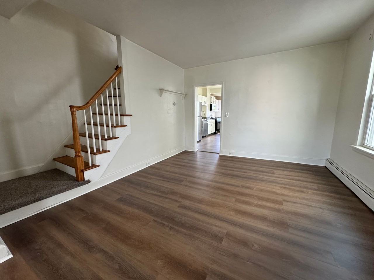 1619 Main St - Photo 4 of 29