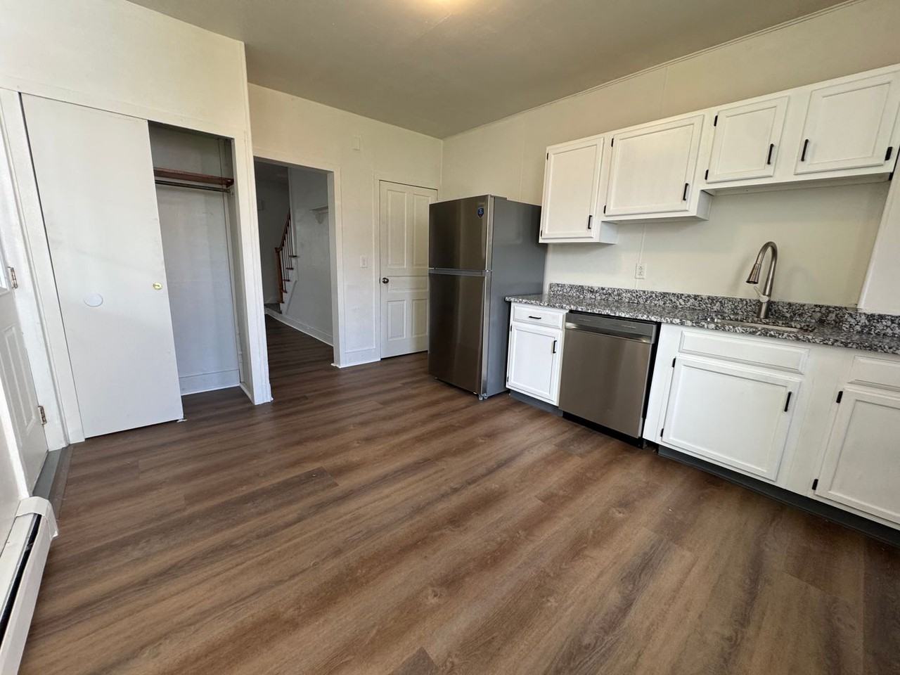 1619 Main St - Photo 7 of 29