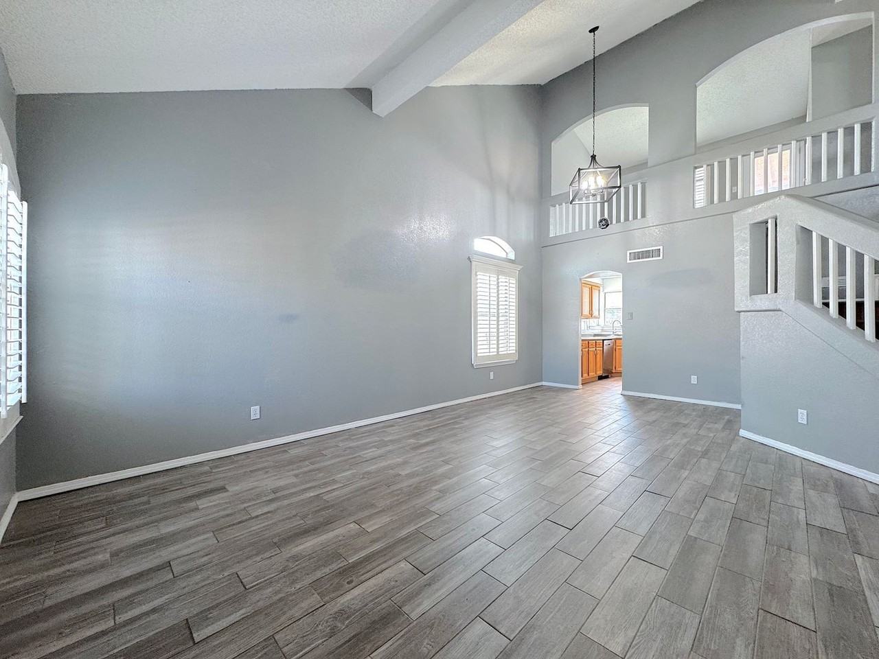 414 Montreal Cir - Photo 5 of 28