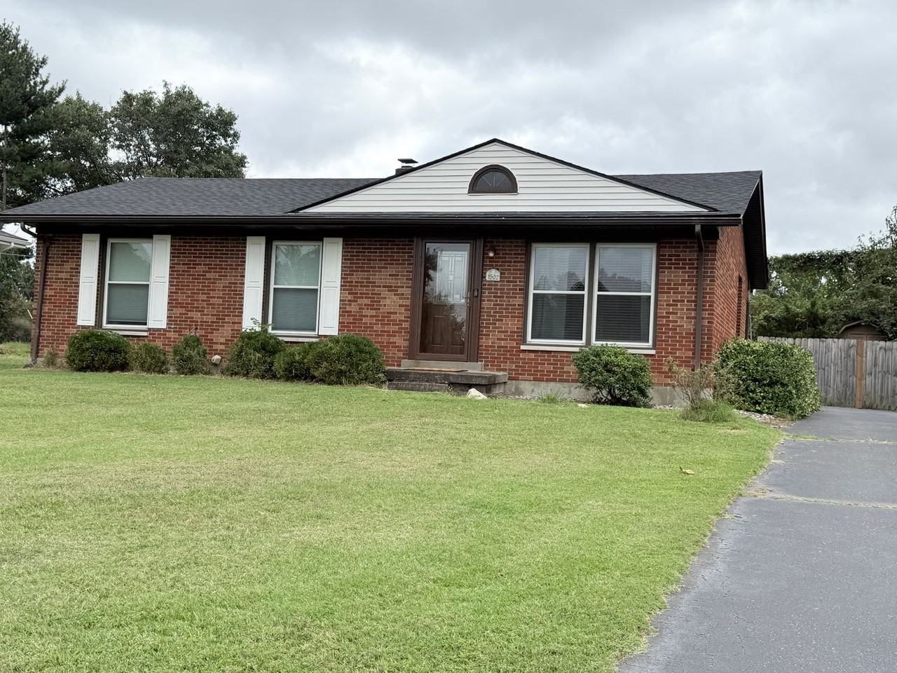 1502 Edgewood Dr