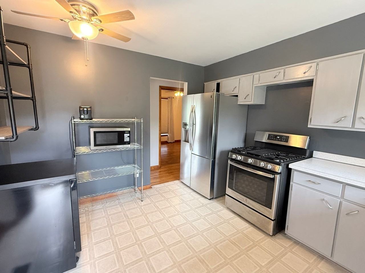 1502 Edgewood Dr - Photo 6 of 21