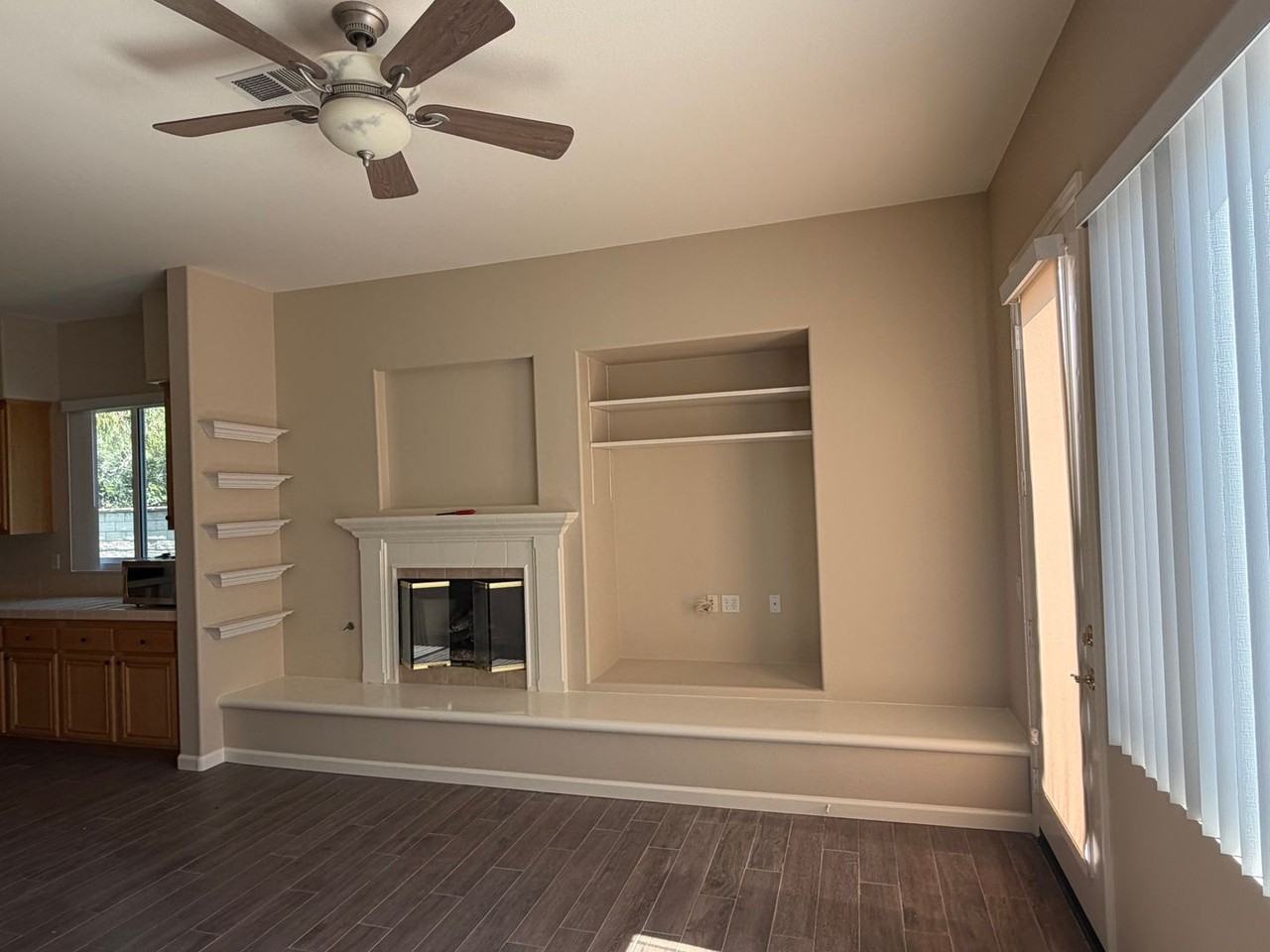 4944 Monument St - Photo 5 of 20