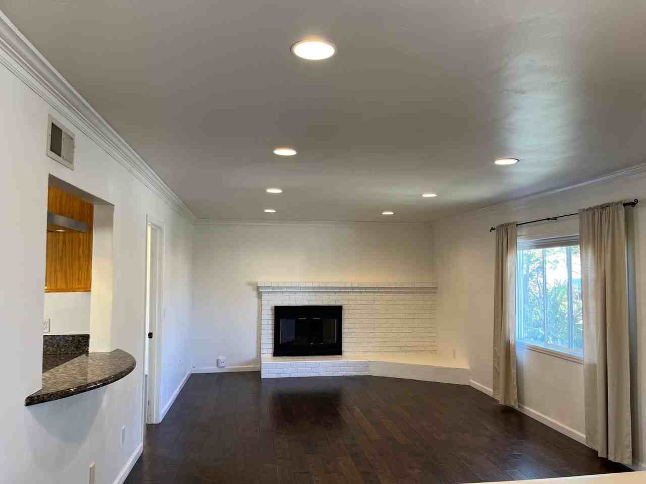 5425 Hewlett Dr - Photo 6 of 36
