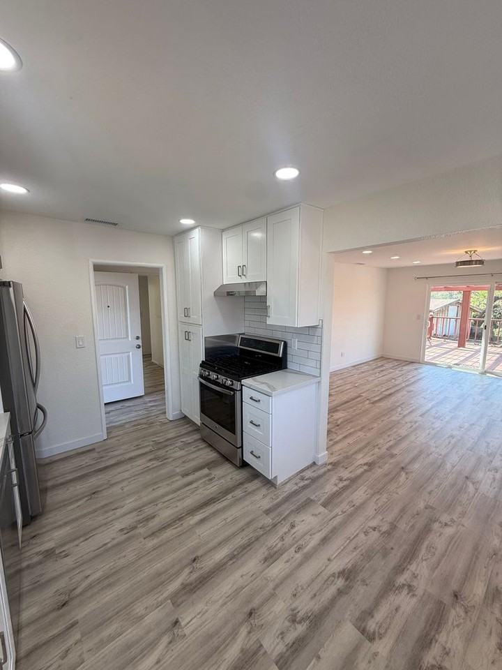 6917 Sun St - Photo 2 of 30