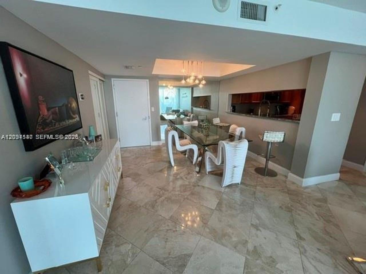 650 650 West Ave cu-2109 #2109 - Photo 5 of 29
