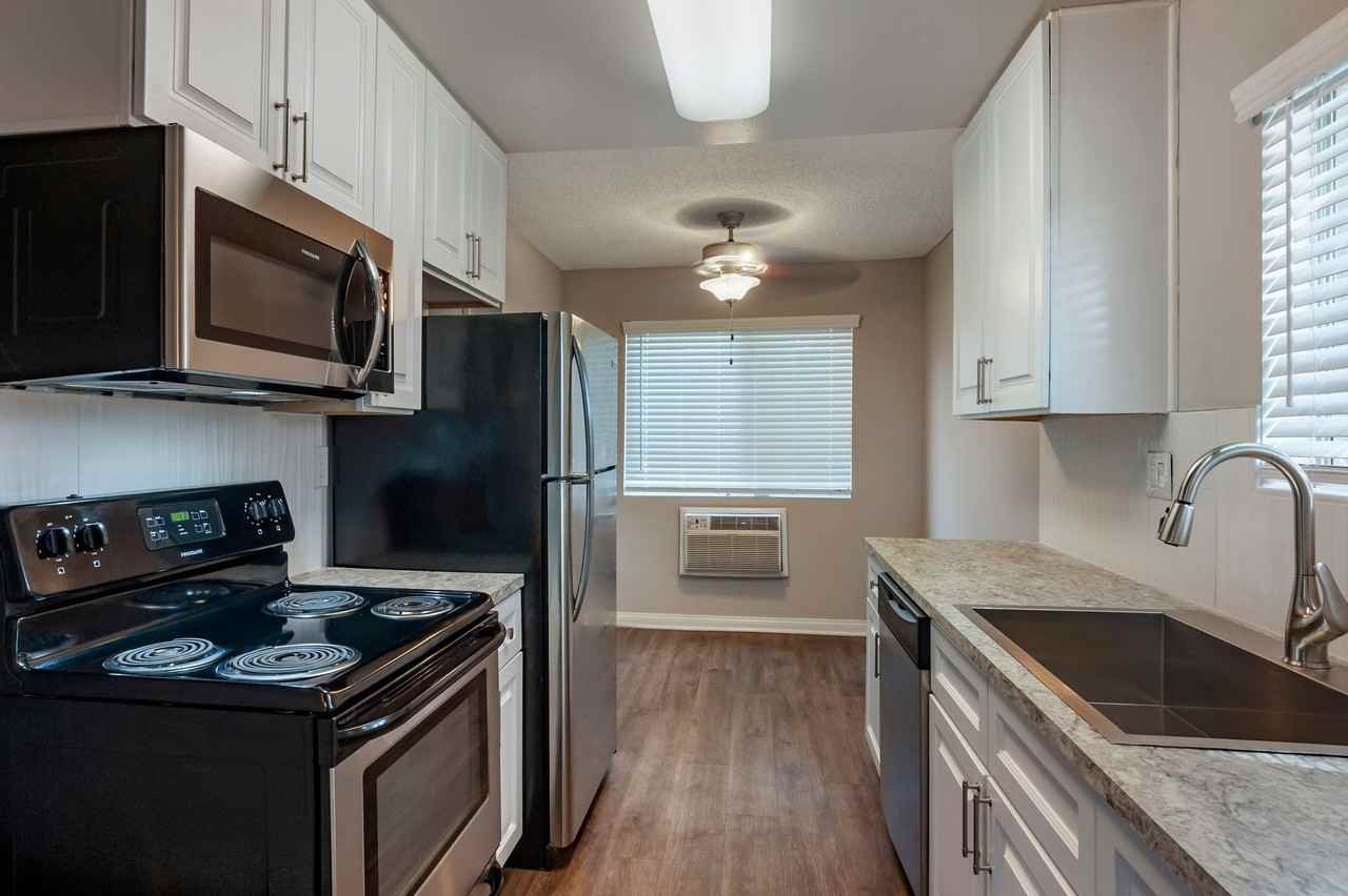 Scripps Poway Villas - Photo 2 of 50
