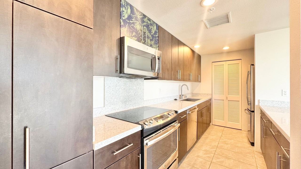 445 Kailua Rd #5304 - Photo 5 of 28