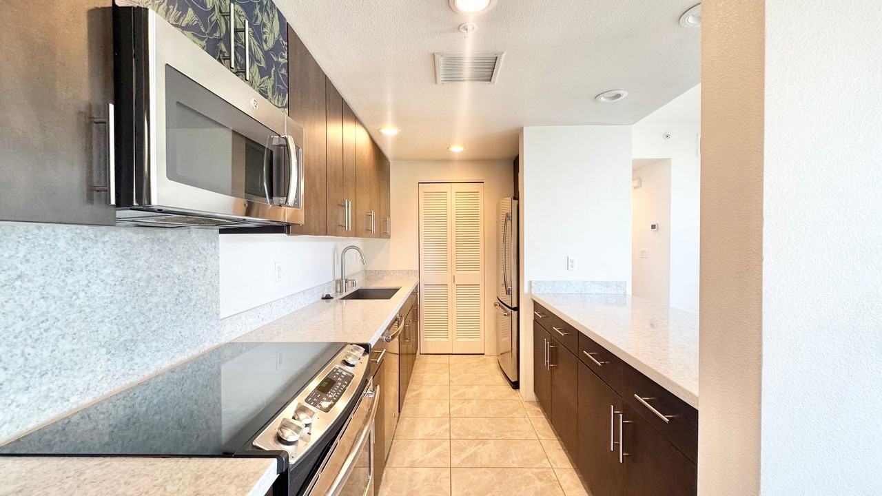 445 Kailua Rd #5304 - Photo 6 of 28