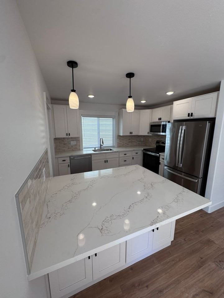 1869 Johnson Ave - Photo 6 of 18