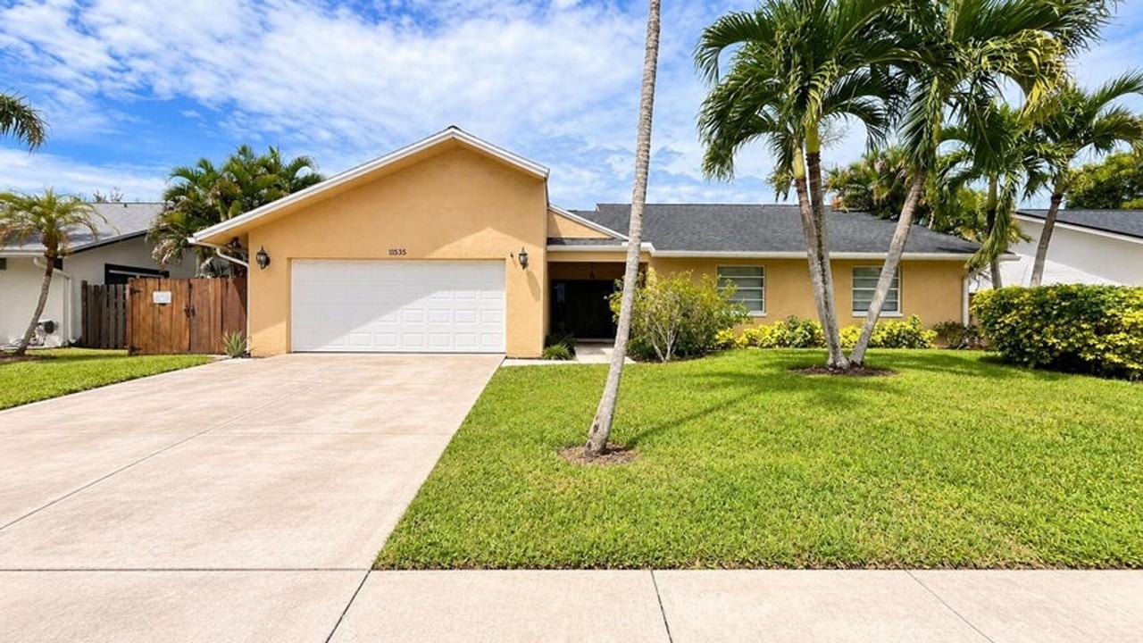 11535 Sanderling Dr - Photo 5 of 16