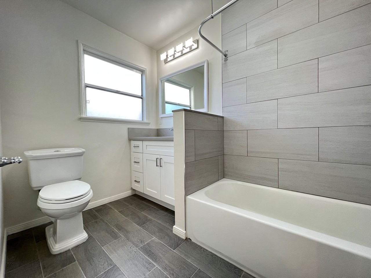 3100 Livonia Ave - Photo 6 of 21