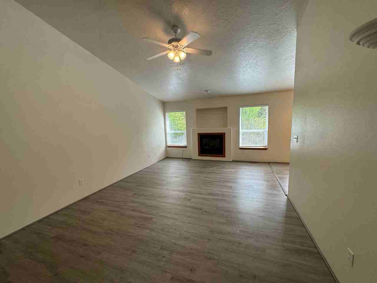 1694 Se Mast Ave - Photo 3 of 50