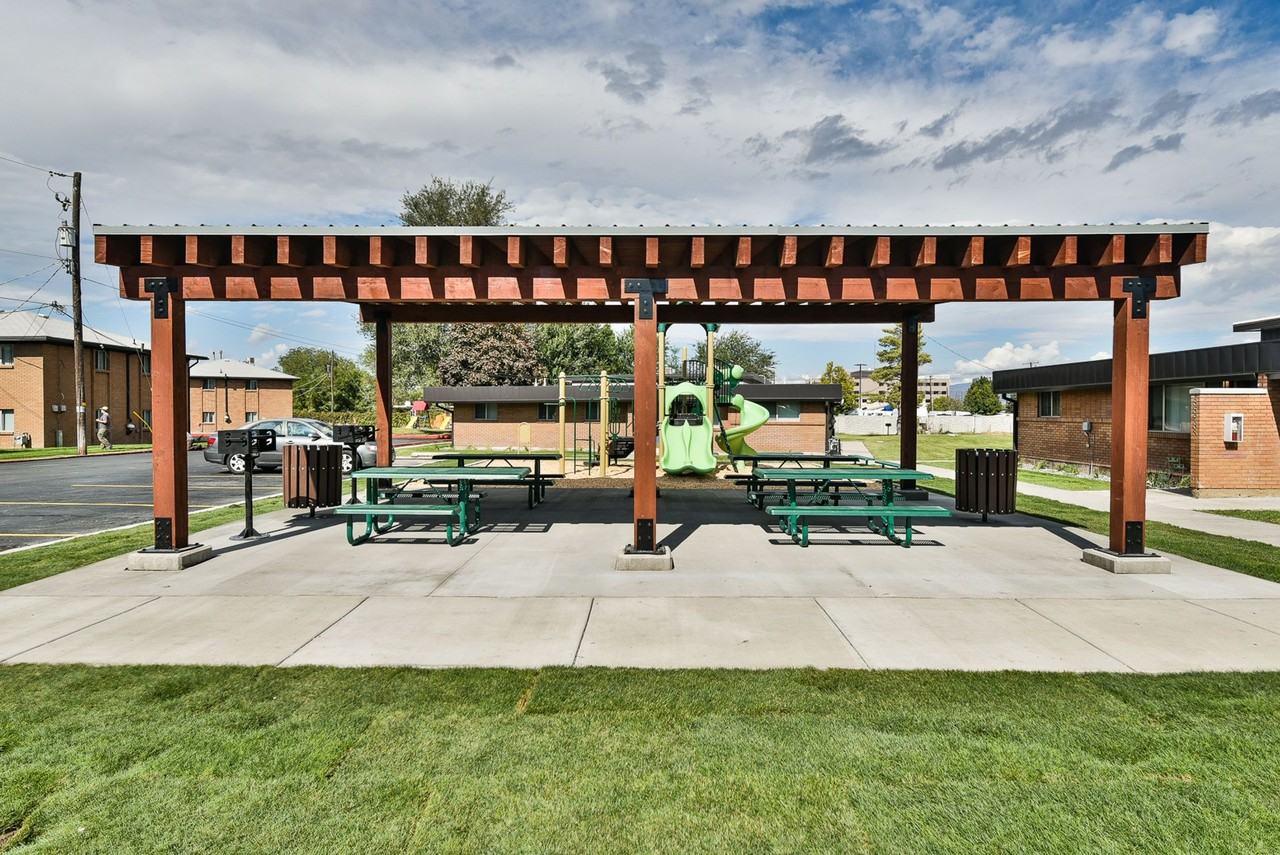 Pine Valley Apartments - Photo 3 of 11
