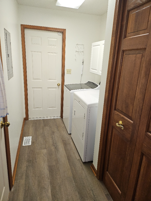 1326 Ravens Gate Ln - Photo 5 of 28