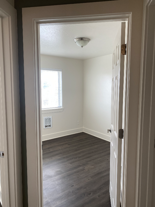 2806 Hunters Loop #1 - Photo 7 of 9