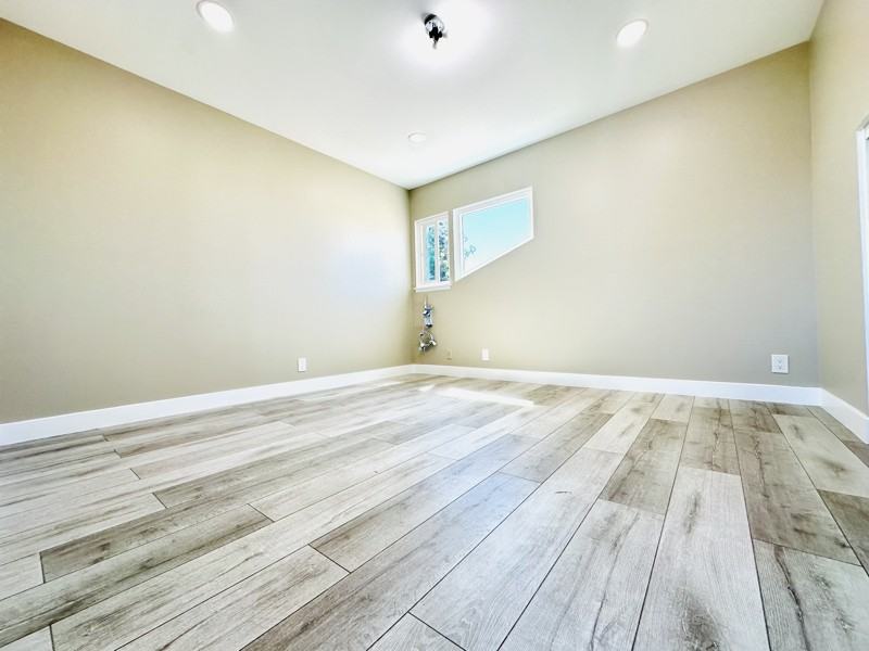 9382 Bixby Ave - Photo 4 of 8