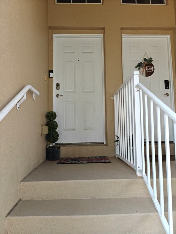5446 Admiral Way #201 - Photo 4 of 20