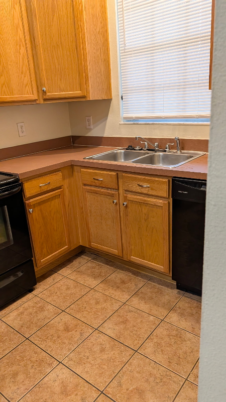 2039 Fiesta Ridge Ct - Photo 6 of 9