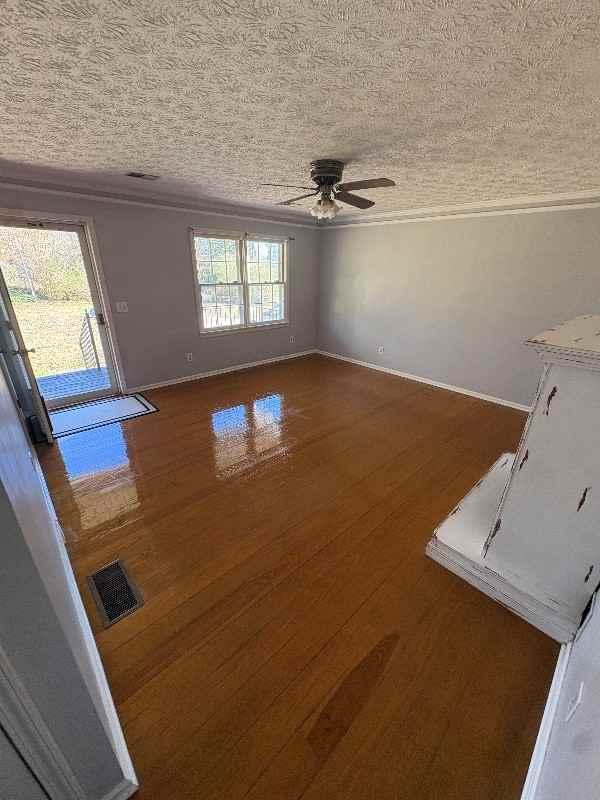 1267 Kilgore Rd - Photo 5 of 17