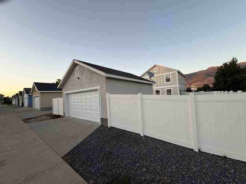 1427 W South Paddock Dr - Photo 7 of 31