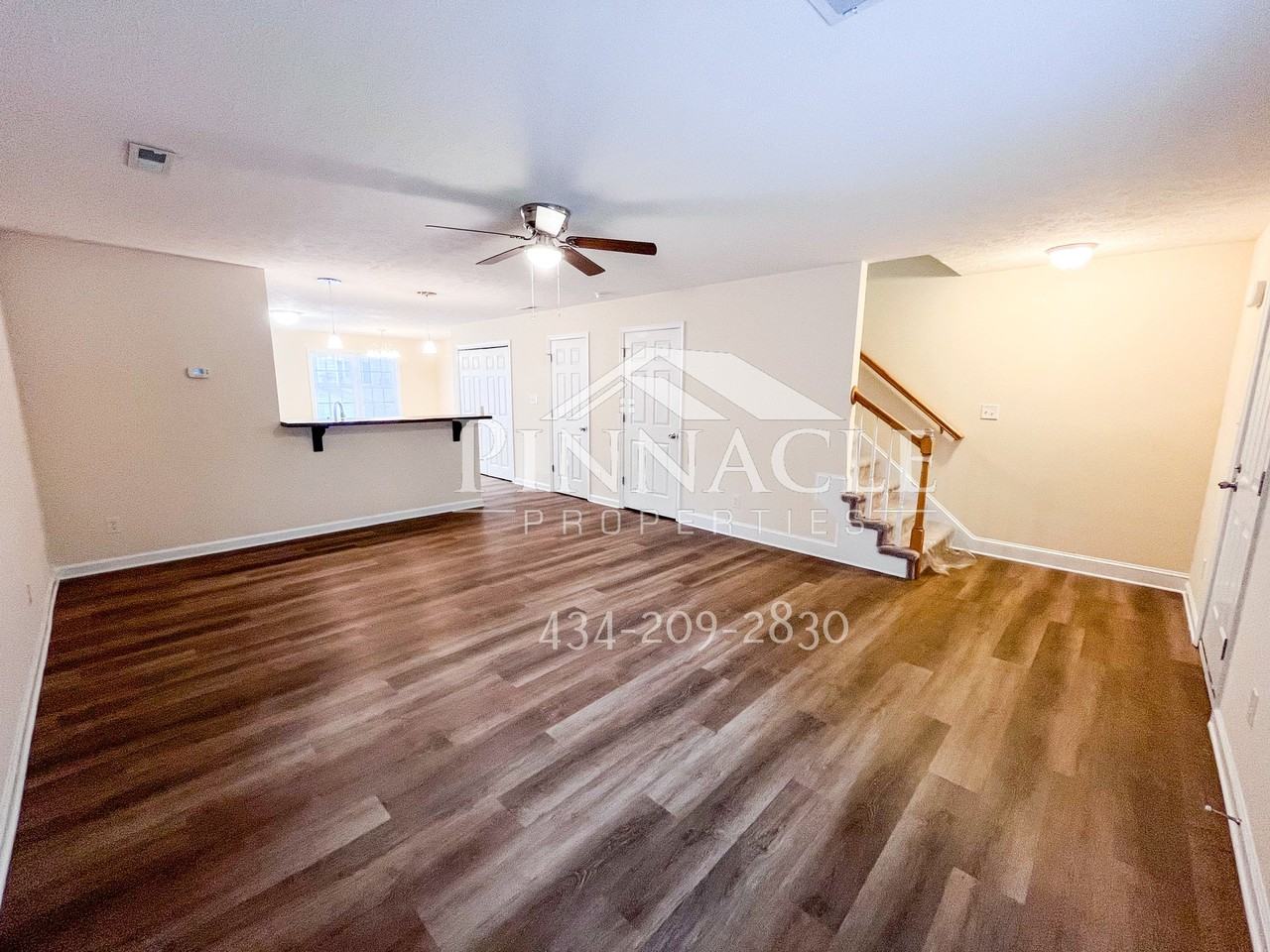 104 Colonnade St - Photo 3 of 23