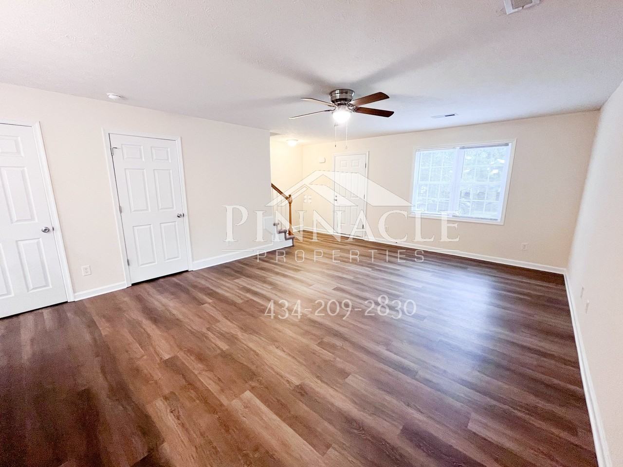 104 Colonnade St - Photo 4 of 23