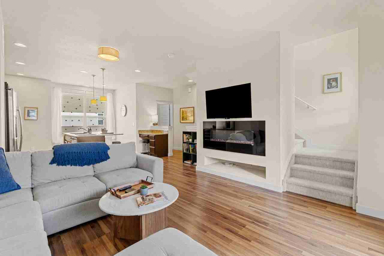 11241 Colony Cir - Photo 4 of 20