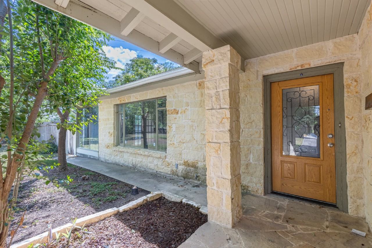 352 Tuttle Rd - Photo 4 of 39