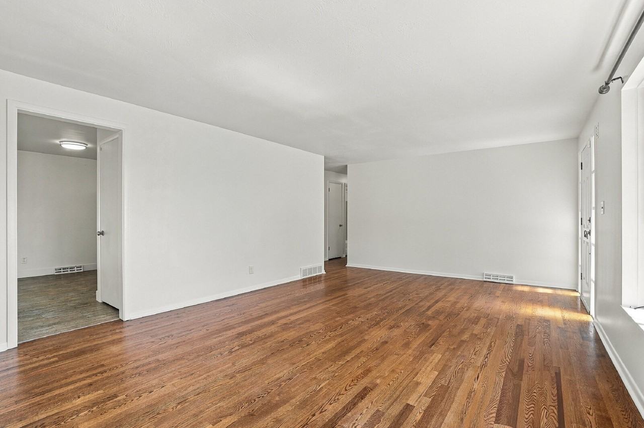 1265 W 6th Ave - Photo 7 of 49