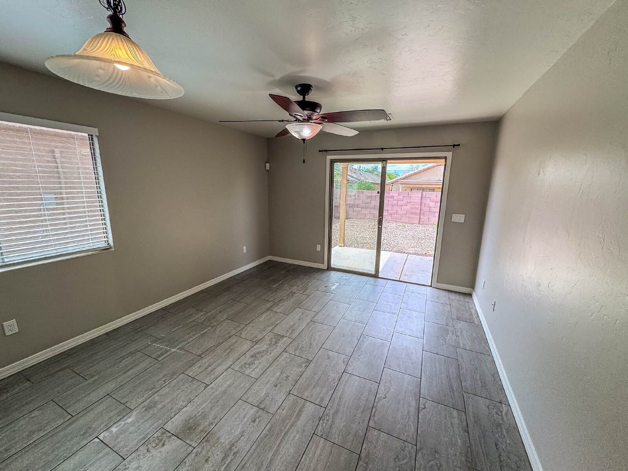 6938 S Creek Run Ave - Photo 4 of 16