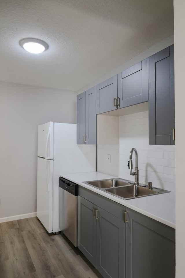 7521 Brunswick Ave N #7521 - Photo 4 of 20