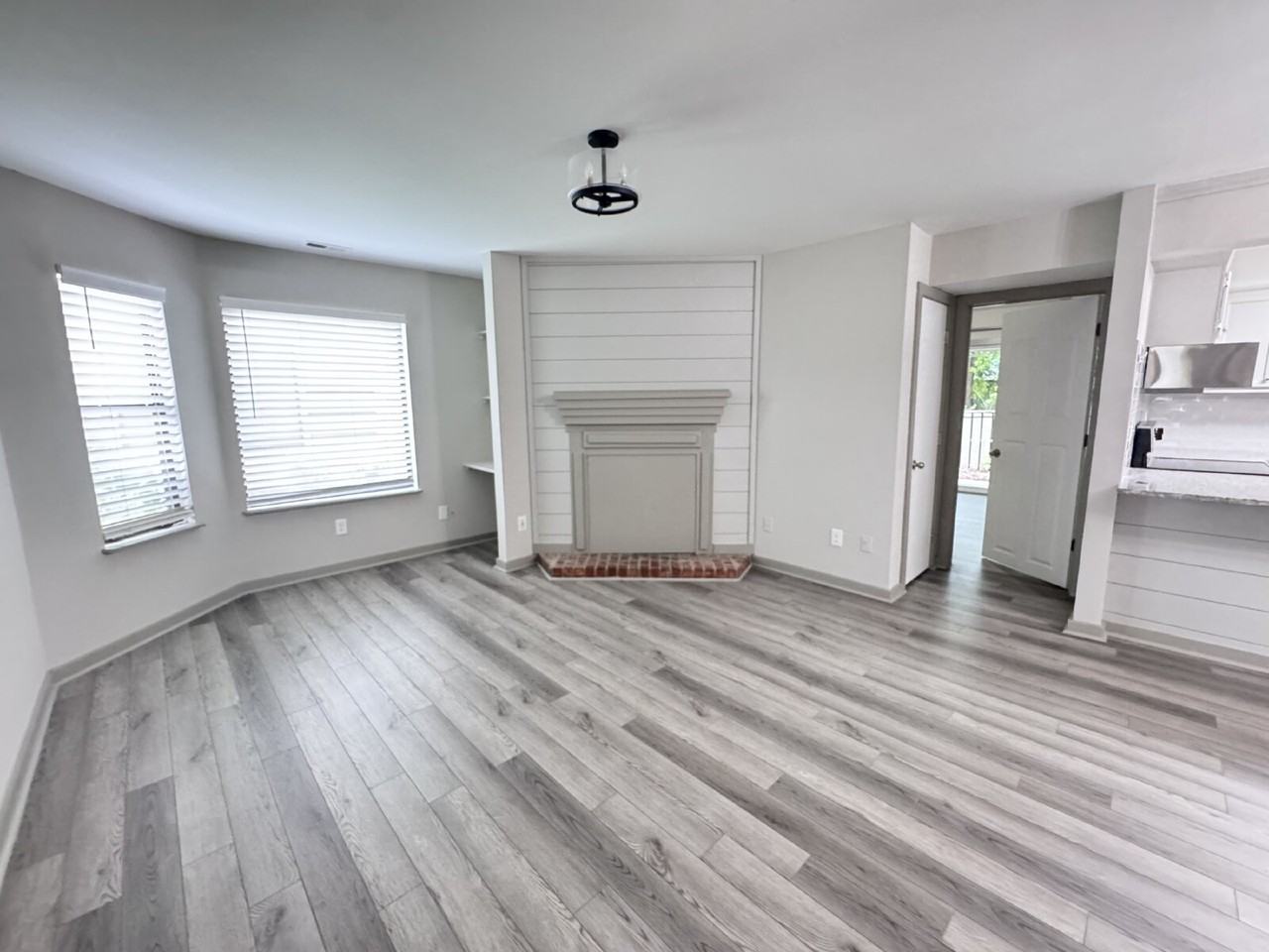 4134 Charlotte Hwy #G - Photo 6 of 24