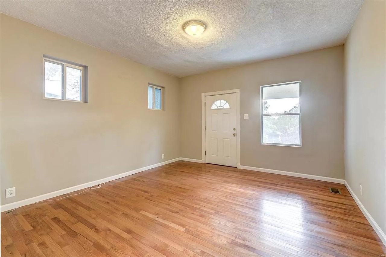 1222 Eastover Ave - Photo 2 of 10