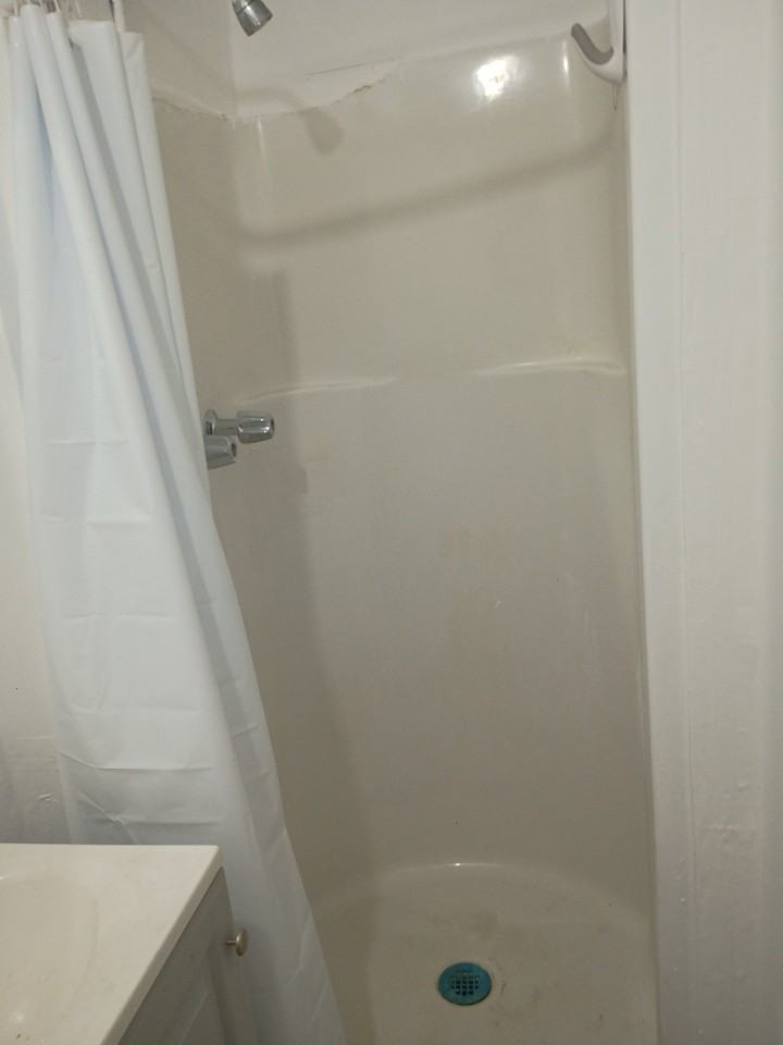 700 Jewett St - Photo 3 of 4
